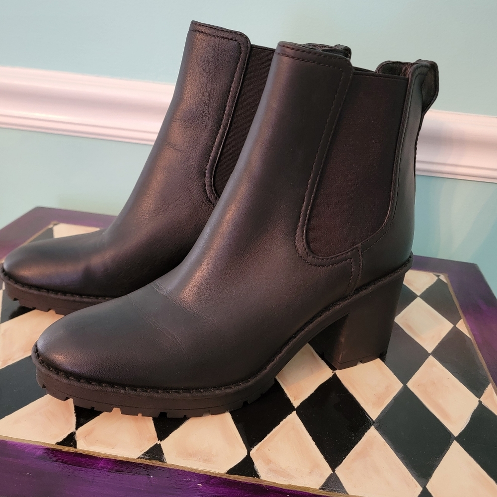 Vince Water Resistant Boots - Picture 4 of 14
